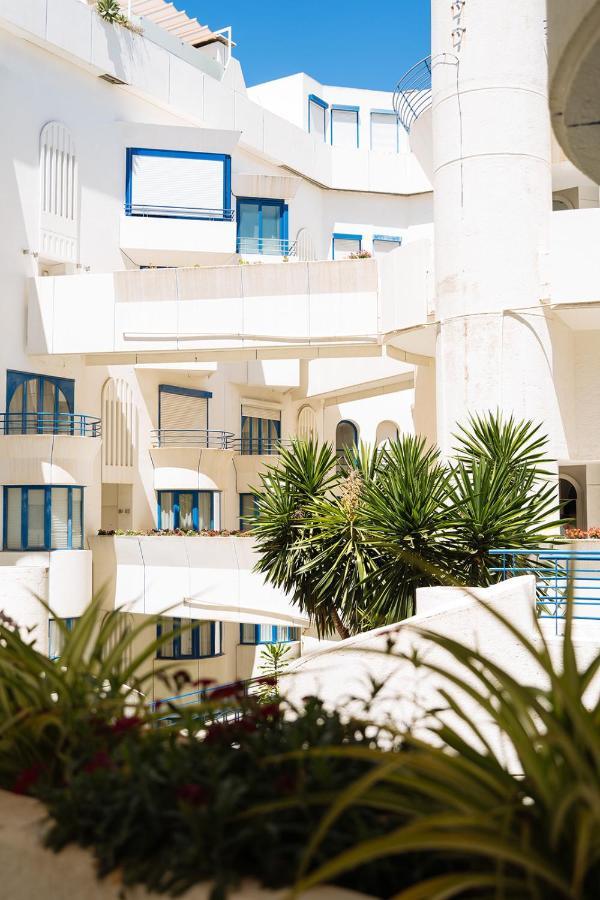 Apartamento Komodo House - Bright Beachfront Duplex With Parking, Pool & Gym *